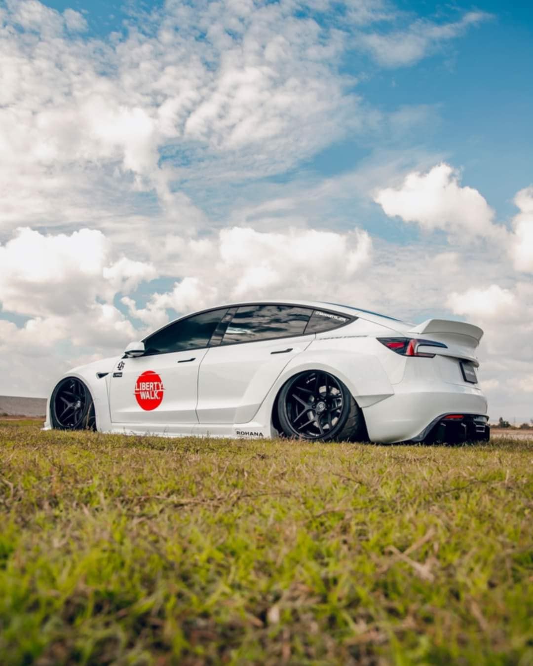 LB-E-WORKS TESLA Model 3 - REWRK Collective