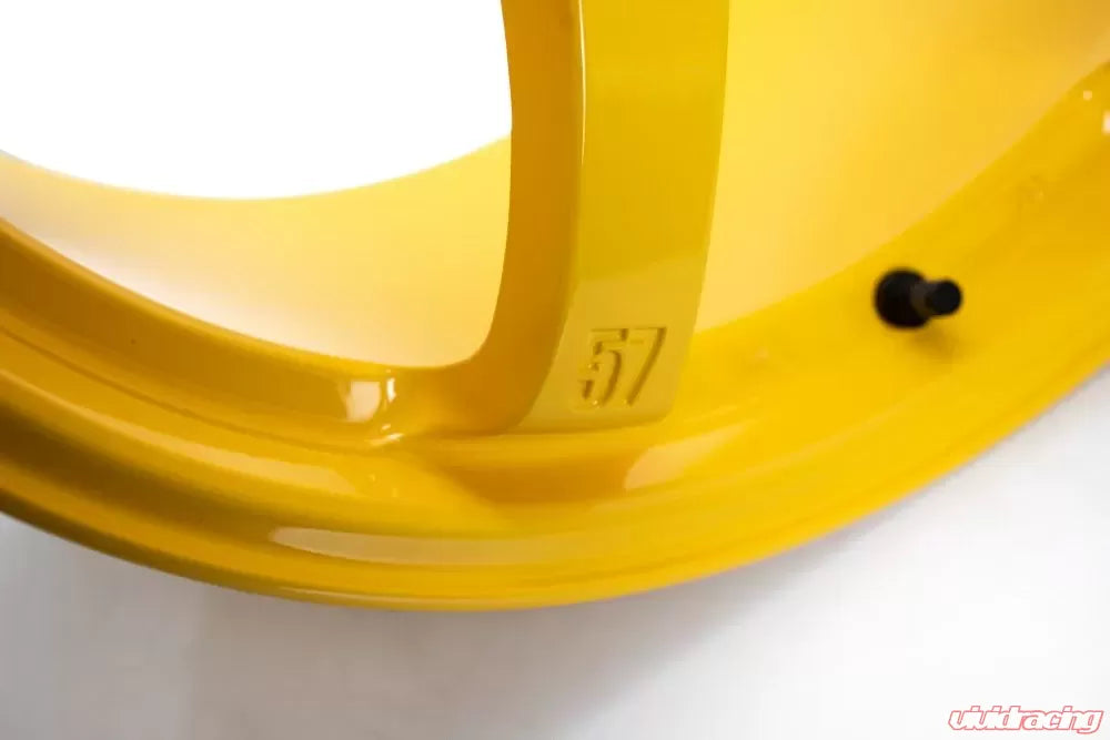 Gram Lights 57DR 2324 Limited 18X9.5+22 5-114.3 Mach Yellow Wheel