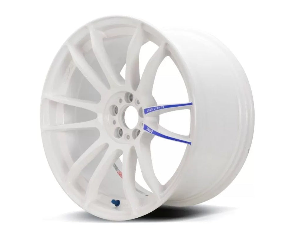 Gram Lights 57XTREME SPEC-D 18X9.5+38 5-114.3 White Wheel