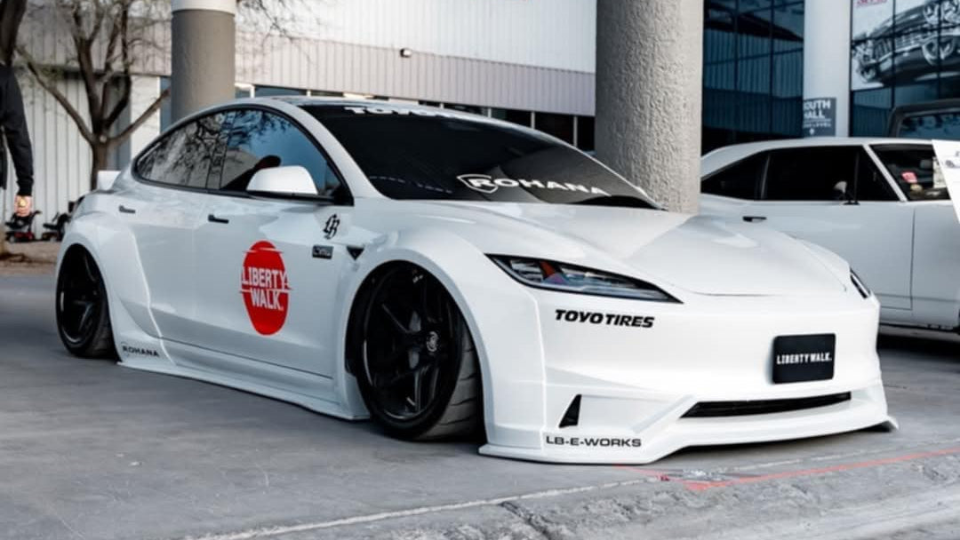 LB-E-WORKS TESLA Model 3 - REWRK Collective