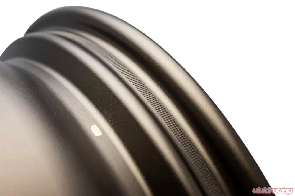 Volk Racing ZE40 18X11.0+15 5-114.3 Bronze Wheel