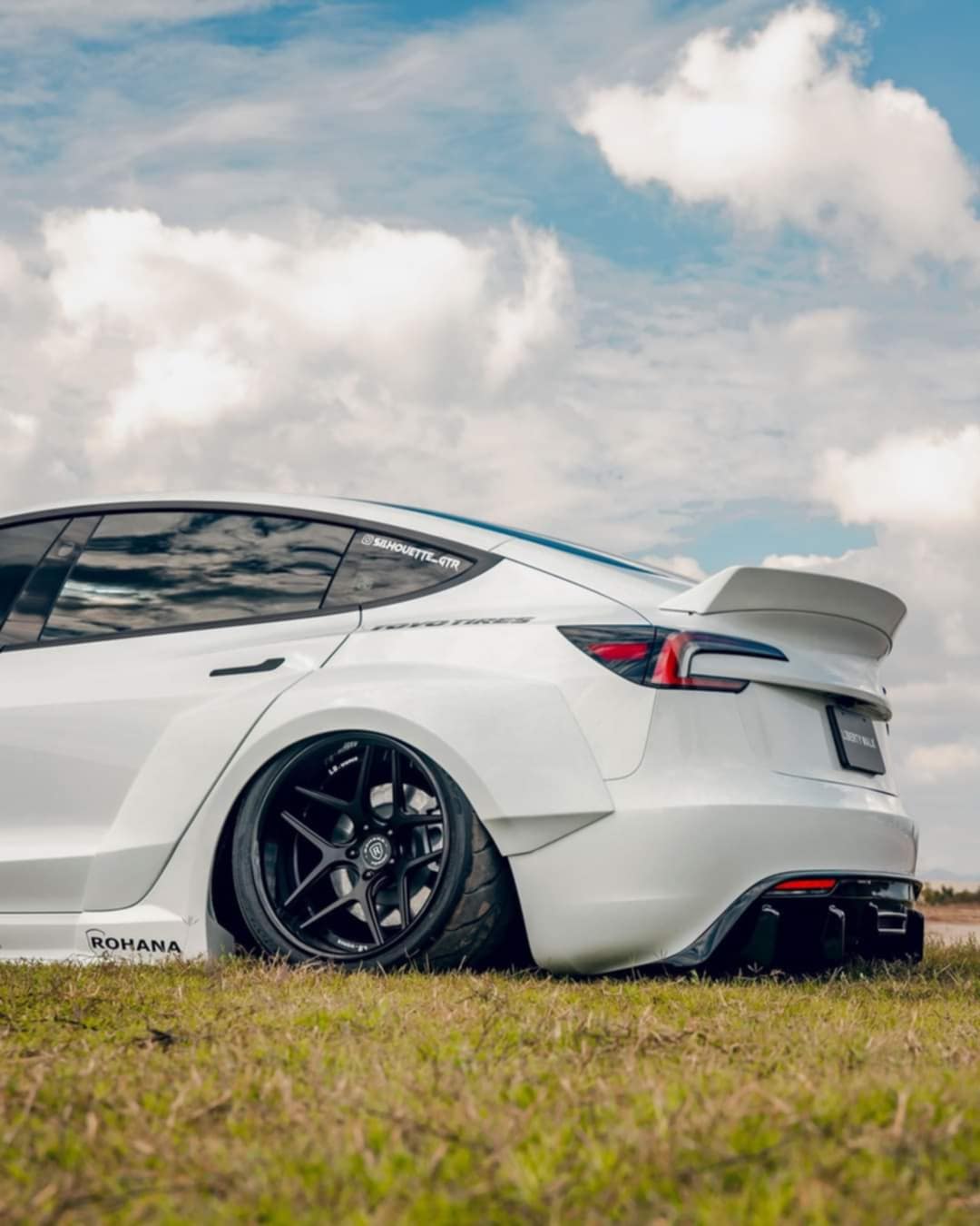 LB-E-WORKS TESLA Model 3 - REWRK Collective
