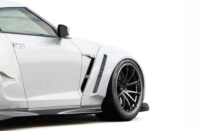 GReddy GRacer Front Over-Fender Set | 2017-2021 Nissan GTR (17520252)