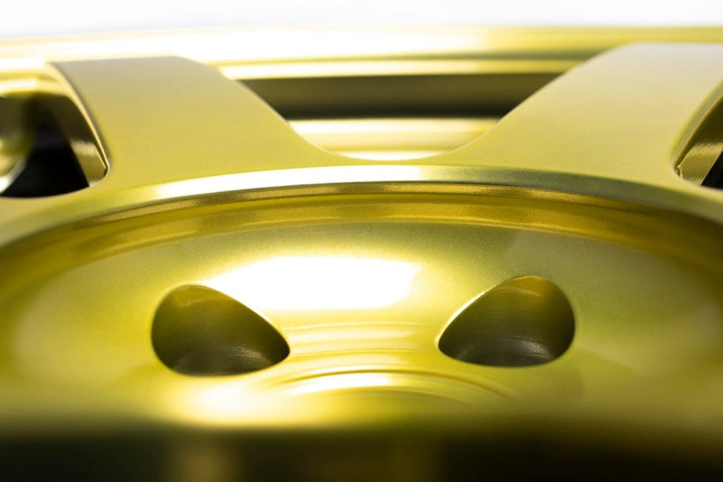 Volk Racing TE37 Saga S-Plus 18X9.5+38 5-114.3 Hyper Gold Wheel